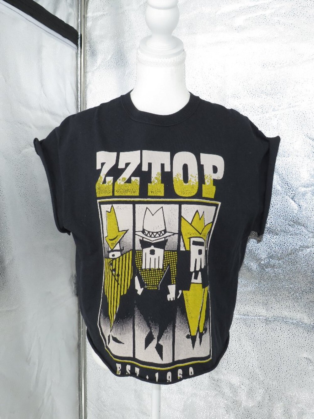 ZZ Top Band Concert Shirt Tour 2019 Graphic Tee Black Sleeveless Cutoff Mens L